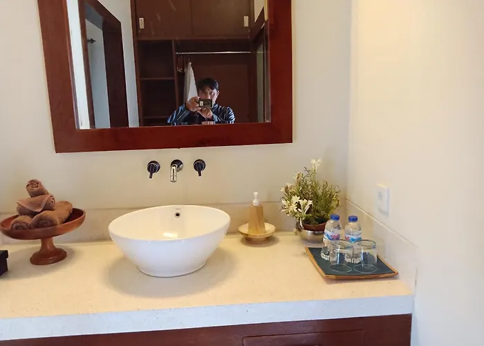 Family 4 Bed Private Pool アパート スミニャック