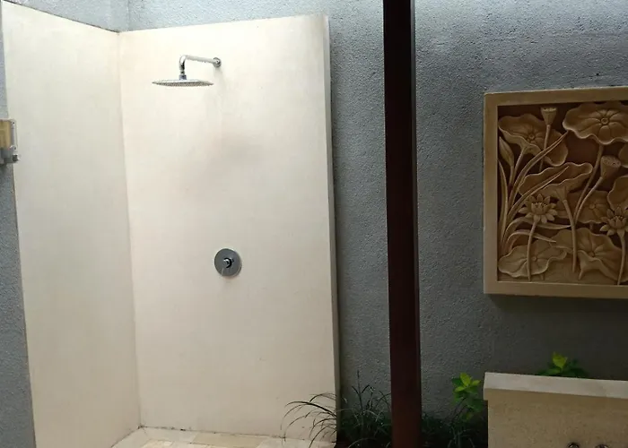 Family 4 Bed Private Pool Apartment *