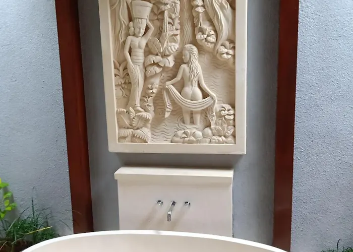 Family 4 Bed Private Pool Apartment
