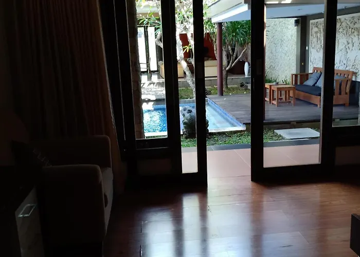 Family 4 Bed Private Pool *
